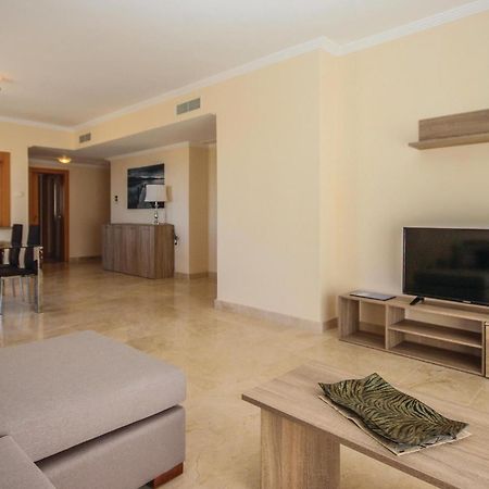 Lovely Apartment In Benahavis With Kitchen Estepona Eksteriør bilde